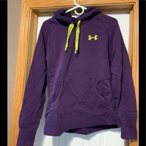 Under Armour sweatshirt size M